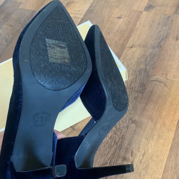 🆕 MK Blue Velvet D'Orsay Heels - Picture 8 of 14